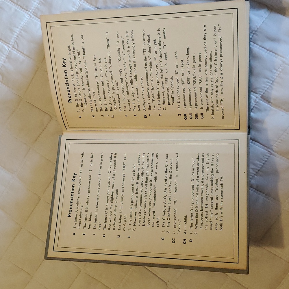Vintage Spanish Book Madrigal's Magic Key to Spanish Andy Warhol Illustrations - Picture 8 of 10